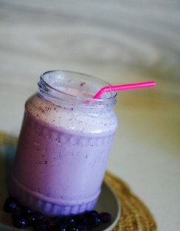 Mad Creations Delicious Keto Blueberry Almond Smoothie