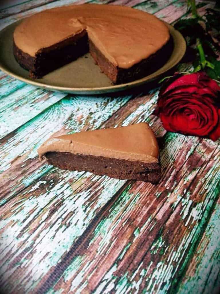 Easy Keto Chocolate Mousse Cake