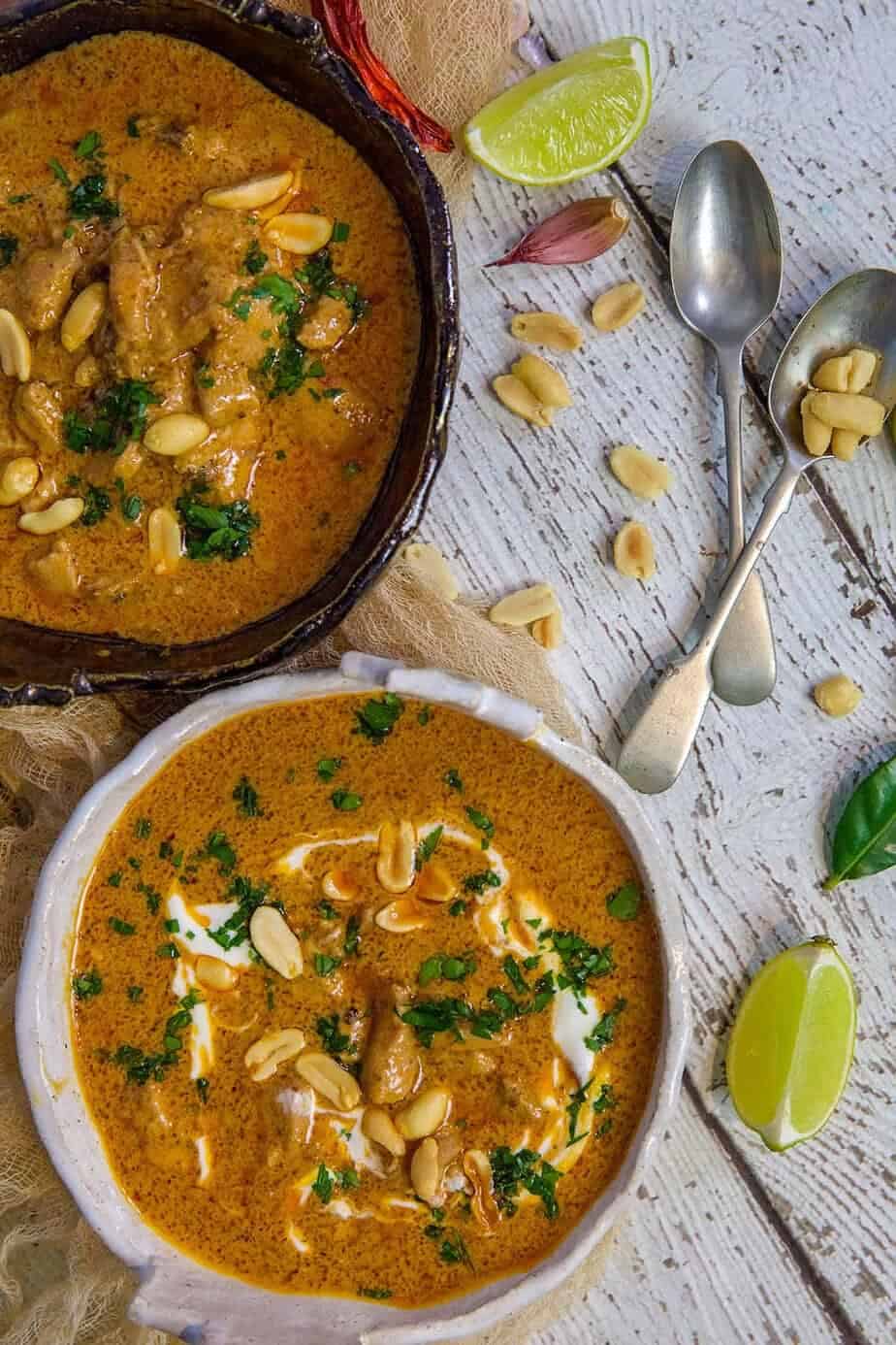 Chicken curry in a white bowl