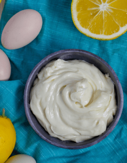 Keto mayonnaise in grey bowl